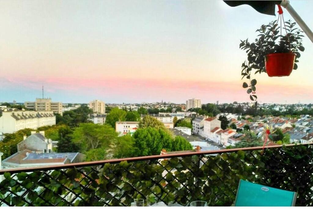 Charmant Appartement Lumineux - Dernier Etage Avec Balcon - Proche Centre-Ville Ναντ Εξωτερικό φωτογραφία